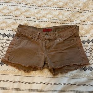 One of a kind vintage Levi’s shorts 0/2